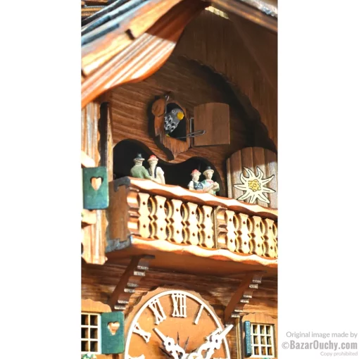 Horloge chalet coucou suisse à Lausanne