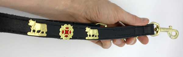 Leather dog leash with metal cow