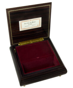 Boite à musique suisse bois