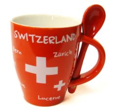 Tasse suisse avec cuillère