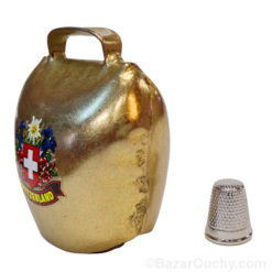 Petite cloche suisse en métal doré