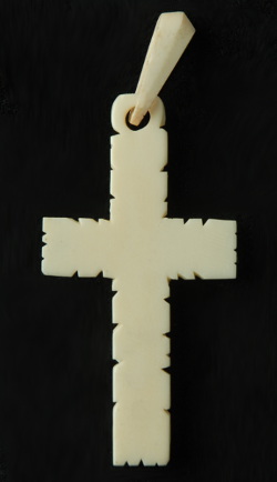 Cruz de marfil