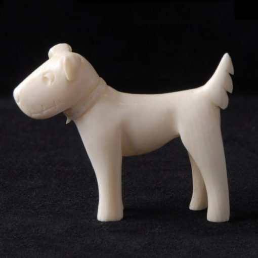 Chien en ivoire