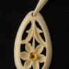 Pendentif en ivoire - Narcisse