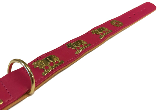 Dog collar with metal cow