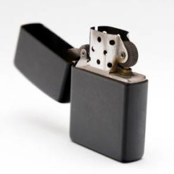 Briquet essence noir mat