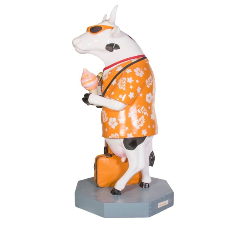 Statuette CowParade Vacation - Résine 15x9.5cm - Artiste Paulo Marques - Cadeau Déco Thème Voyage