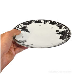 Plato de decoupage de poya suizo blanco y negro