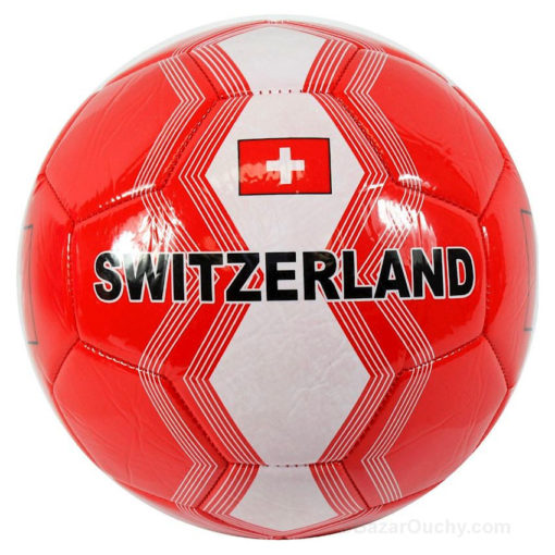 Pallone da calcio incrociato bandiera svizzera_